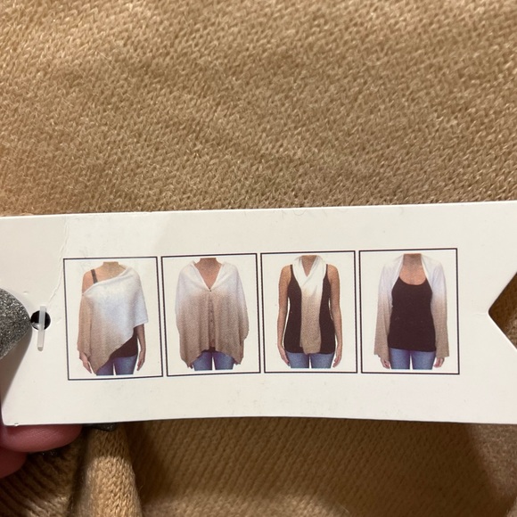 NWT Ombré Poncho Cardigan Cardishawl Convertible Top - Picture 2 of 2